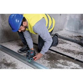 Bosch GCL 2-50 G zöld kombilézer + RM 10 Tartó + BT 150 Állvány