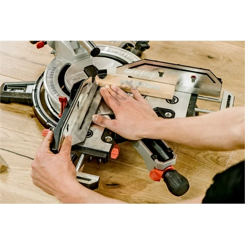 Metabo KGSV 72 Xact SYM gérvágó és panelfűrész 1800W 216mm