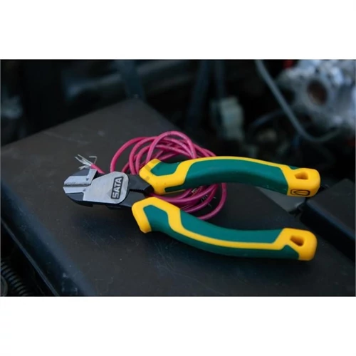 Sata erősített oldalcsípő fogó 125 mm ComfortGrip nyéllel