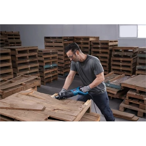 Bosch GSA 12-30 Szablyafűrész szerszámkofferben 1250W