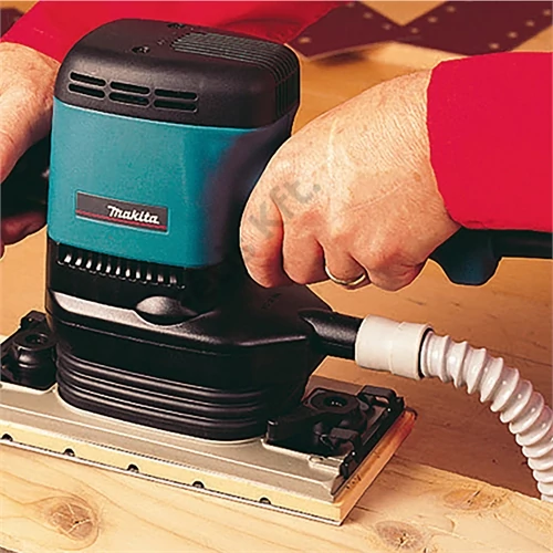 Makita 9046 rezgőcsiszoló 600W
