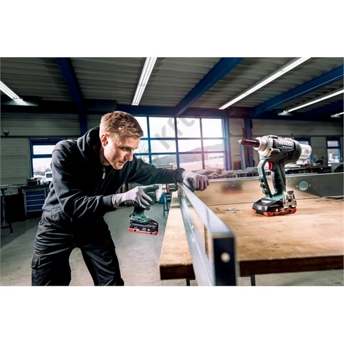 Metabo NP 18 LTX BL 5.0 akkus popszegecshúzó pisztoly 18V 2x4Ah LiHD + ASC 55 +metaBOX