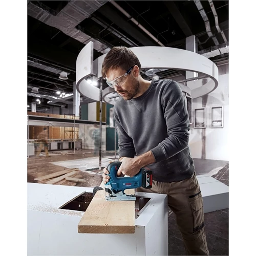 Bosch GST 185-LI akkus szúrófűrész 1x4.0Ah kofferben