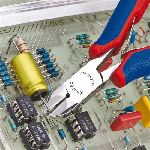 Knipex elektronikai oldalcsípő fogó keményfém vágóéllel többkomponensű nyél 120 mm