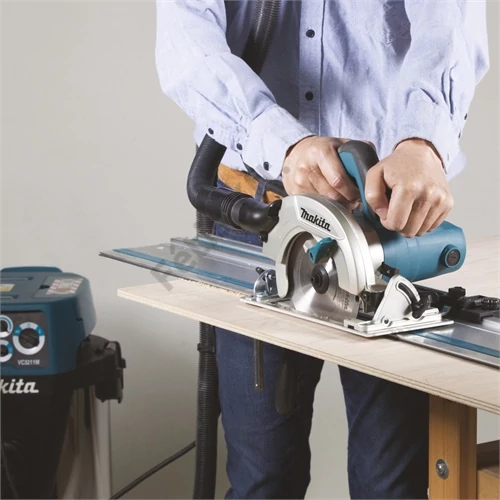 Makita HS6601 1050W 165mm körfűrész