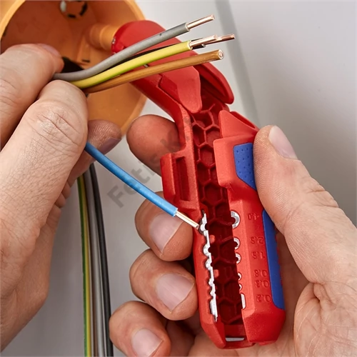 Knipex ErgoStrip balkezes univerzális huzalcsupaszító szerszám 8.0-13.0mm (bliszter)