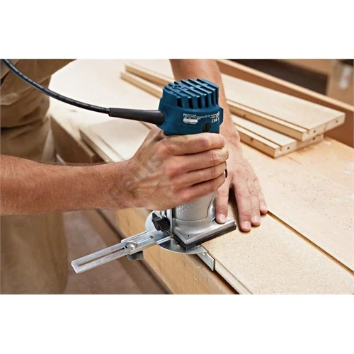 Bosch GKF 600 élmaró kofferben 600W