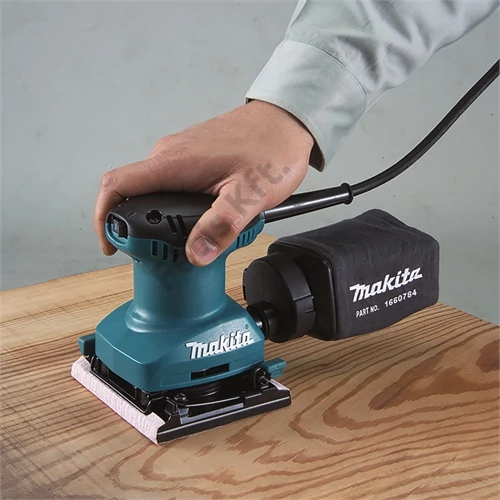 Makita BO4557 rezgőcsiszoló 180W