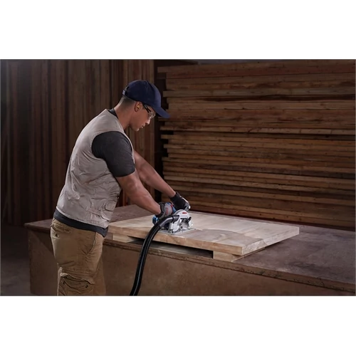 Bosch GKS 600 turbo körfűrész 1200W 165mm