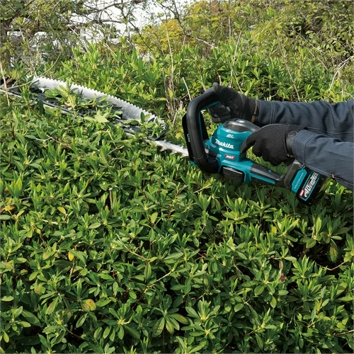 Makita UH020GD101 40Vmax XGT Li-Ion BL  50 cm 460 W sövényvágó 1x2,5 Ah + RC