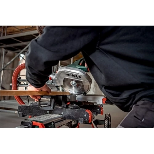 Metabo KGS 254 M fejező és gérvágó fűrész KSU 251 gépállvánnyal 1800W