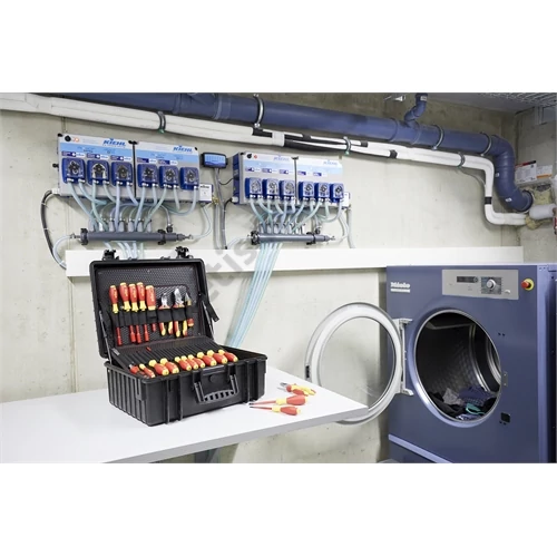 Wiha Electric villanyszerelő szerszámkészlet Competence XL vegyes 81 részes, kofferrel (40523)