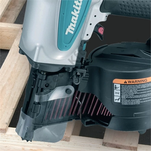 Makita AN902 levegős kapcsozó