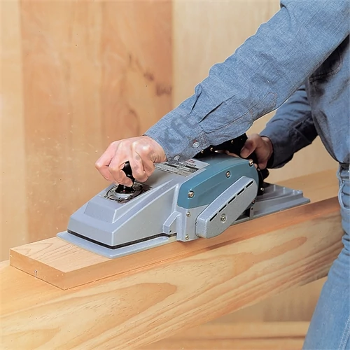 Makita 1806B 1200W 170mm ácsgyalu