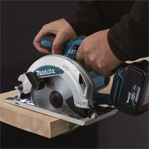 Makita DSS610Z akkus körfűrész (alapgép - akku és töltő nélkül)