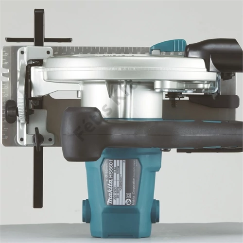 Makita HS6601 1050W 165mm körfűrész