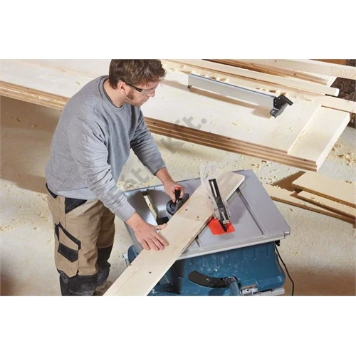 Bosch GTS 635-216 asztali fűrész 1600W