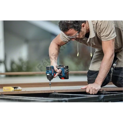 Bosch GDR 18V-200 C akkus ütvecsavarozó (2x4.0Ah ProCORE) L-Boxx-ban