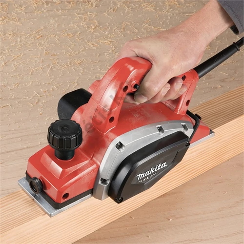 Makita M1902 500W 82mm gyalu