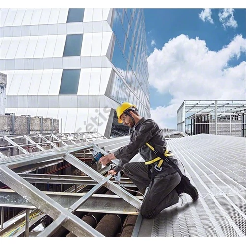 Bosch GSB 12V-30 akkus ütvefúró-csavarozó (2x2.0Ah) kofferben