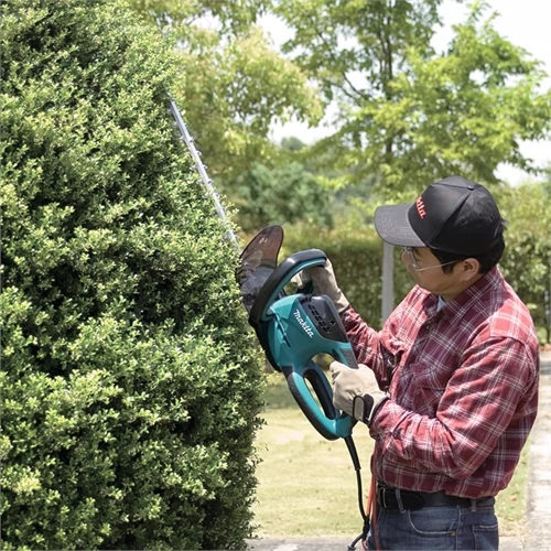 Makita UH5580 OP 670W elektromos sövényvágó, 55 cm, 4.2 kg
