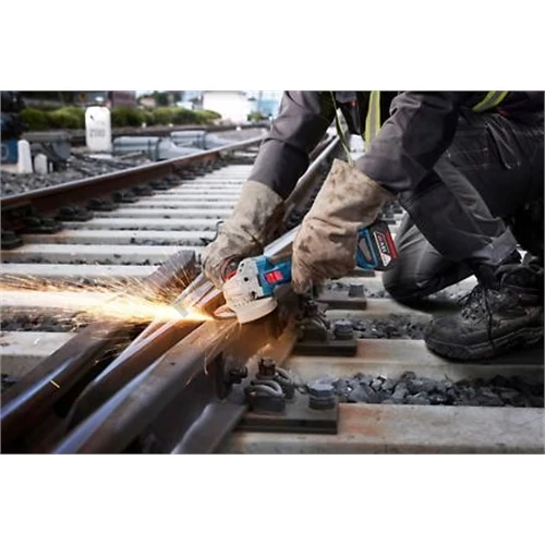 Bosch GWS 18V-11 Akkus Sarokcsiszoló (2x5.0 Ah akkuval GAL 1880 töltővel csiszolótárcsa 125mm) L-Boxx-ban