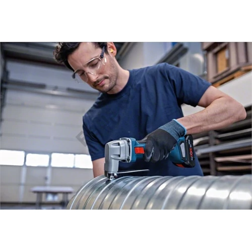 Bosch GSC 18V-16 E akkus lemezvágó olló