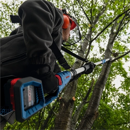 Bosch GKE 18V-25 T Teleszkópos ágfűrész (akku és töltő nélkül) kartondobozban