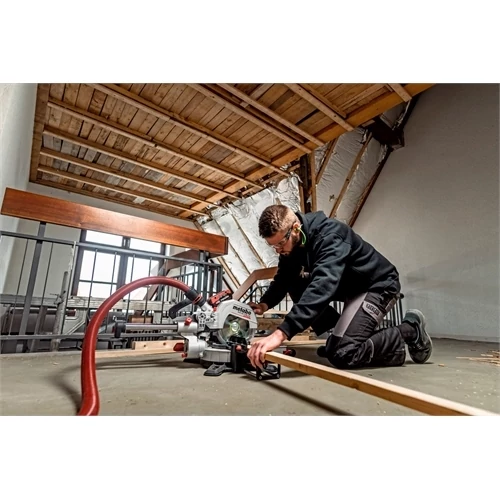 Metabo KGS 18 LTX BL 216 akkus fejezőfűrész (akku és töltő nélkül)
