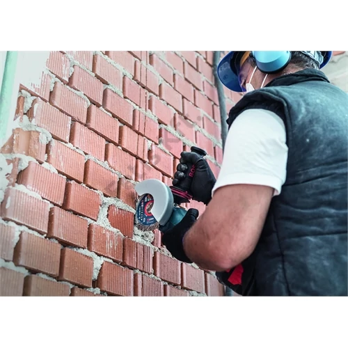 Bosch EXPERT MultiMaterial X-LOCK gyémánt vágótárcsa, 115 x 22,23 x 2,4 x 12 mm