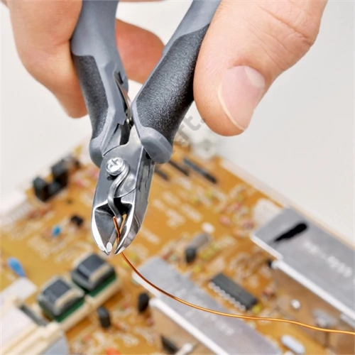 Knipex elektronikai oldalcsípő fogó kerek fejű ESD többkomponensű nyél 115 mm