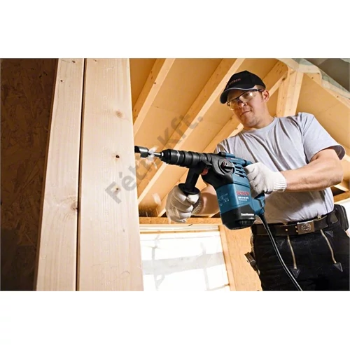 Bosch GBH 3-28DFR fúrókalapács 800W 3.5J