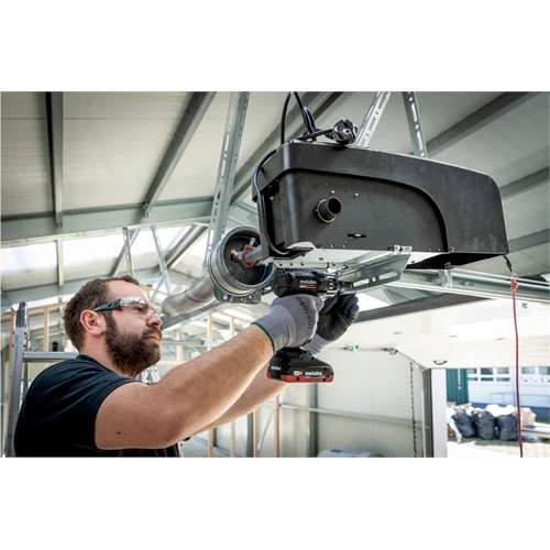 Metabo SSW 18 LTX 400 BL SE akkus ütvecsavarozó 18V (akku és töltő nél T