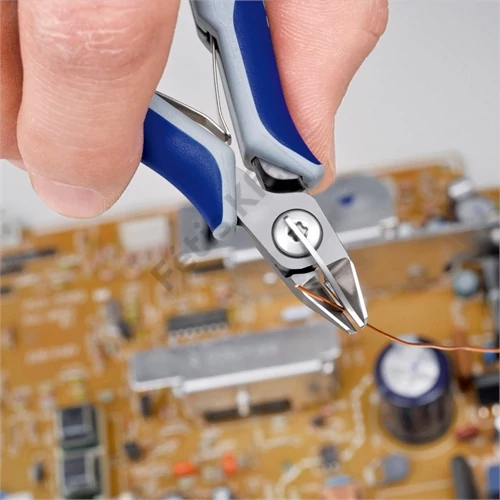 Knipex precíziós elektronikai oldalcsípő fogó többkomponensű nyél barnított 125 mm
