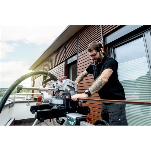 Metabo KGS 18 LTX BL 216 akkus fejezőfűrész (akku és töltő nélkül) + AJÁNDÉK akkuval