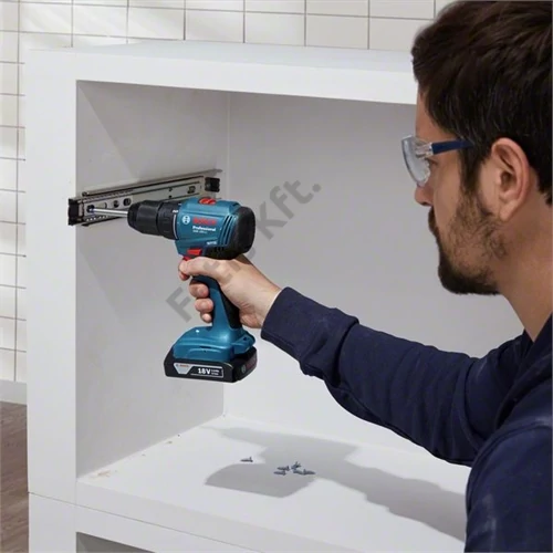 Bosch GSR 185-LI akkus fúrócsavarozó akku töltő koffer 2x2Ah