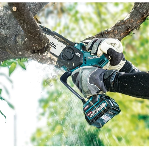 Makita UC029GZ 40Vmax XGT Li-Ion BL 570 W 15 cm láncfűrész 0,325
