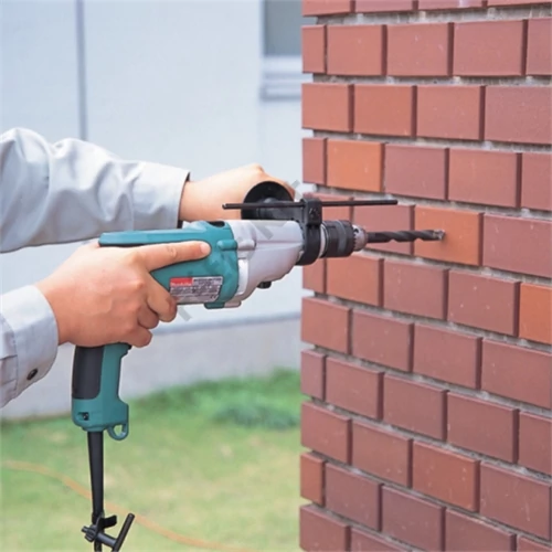 Makita HP2050HJ fúró-ütvefúró 720W