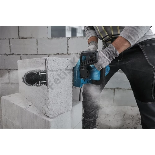 Bosch GKE 18V-20 Ágvágó fűrész (akku és töltő nélkül) kartondobozban