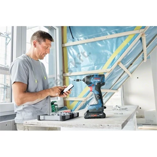 Bosch GDR 18V-200 C akkus ütvecsavarozó (2x4.0Ah ProCORE) L-Boxx-ban