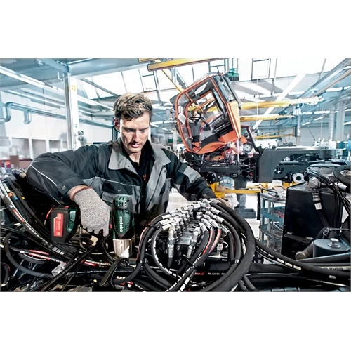 Metabo SSW 18 LTX 600 akkus ütvecsavarozó 18V 2x5.5Ah LiHD + ASC 145 + koffer T