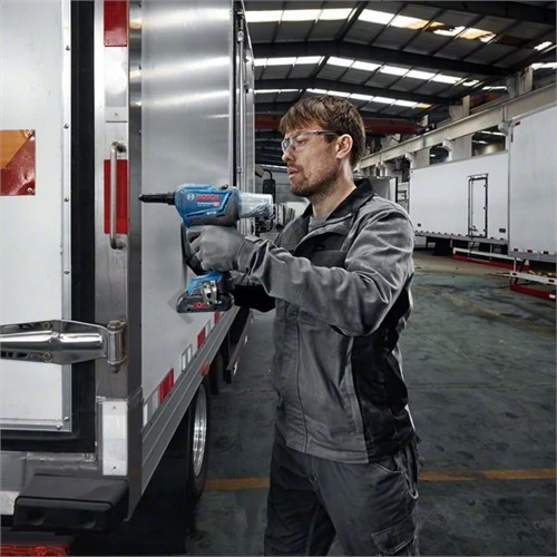 Bosch GRG 18V-16 C akkus popszegecshúzó akku töltő