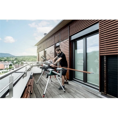 Metabo KGS 18 LTX BL 216 akkus fejezőfűrész (akku és töltő nélkül)