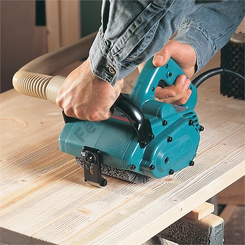 Makita 9741 860W kefegép 100X120mm