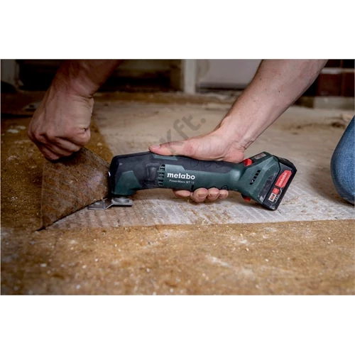 Metabo PowerMaxx MT 12 akkus multifunkciós szerszám 12V 2x Li-Power, töltő SC 30, metaBOX 145