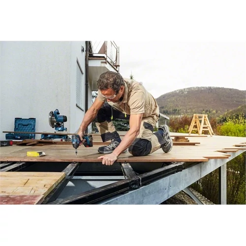 Bosch GDR 18V-200 C akkus ütvecsavarozó (2x4.0Ah ProCORE) L-Boxx-ban