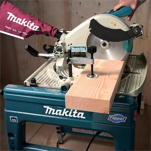 Makita LF1000 1650W 260mm átfordítható gérvágó