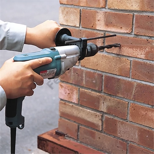 Makita HP2051HJ fúró-ütvefúró 720W