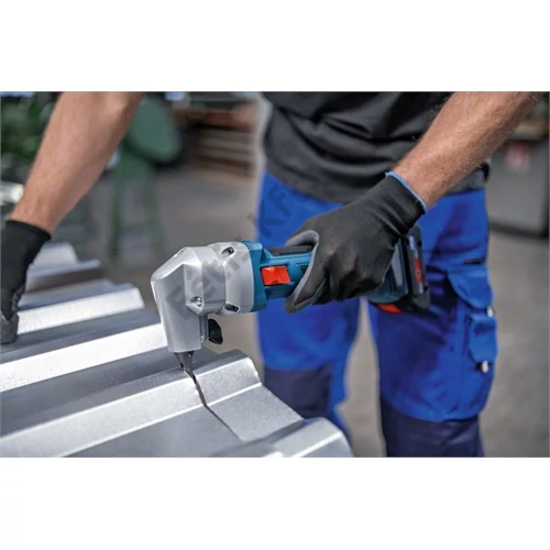 Bosch GNA 18V-16 E akkus lyukasztó (akku és töltő nélkül)