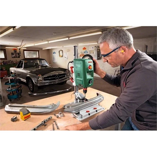 Bosch PBD 40 asztali fúrógép 710W